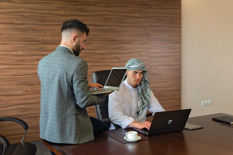 Blog 38 Middle East executives computer